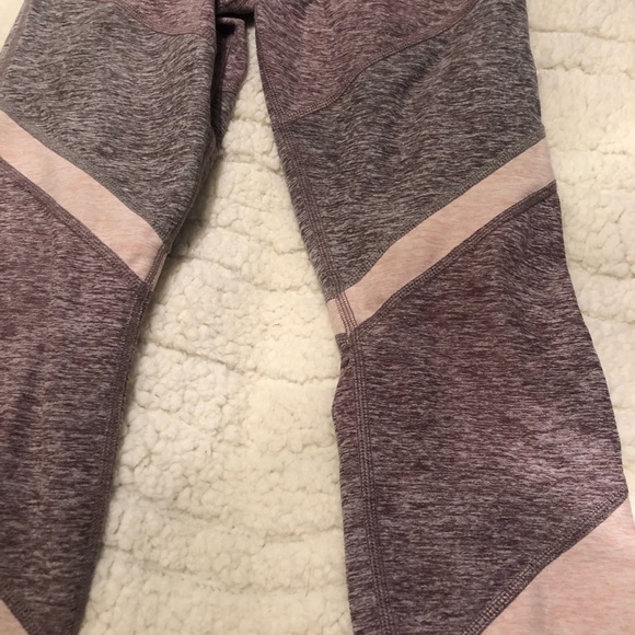 Alo Yoga High Waisted Shiela Leggings - Picture 5 of 7